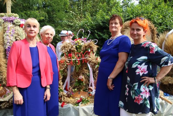 Wieniec dożynkowy autorstwa pań z KGW Lipka. 